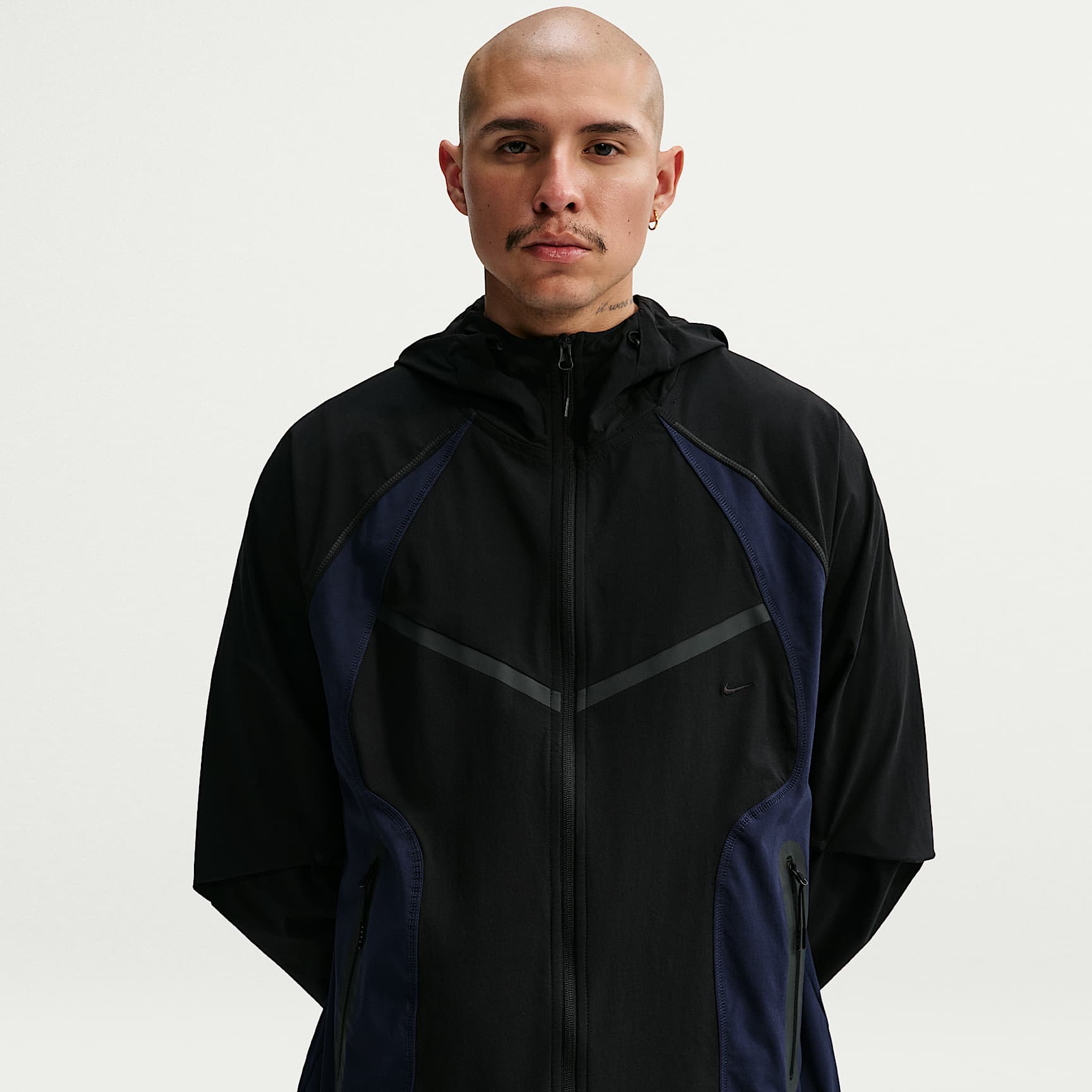 Nike Tech Men's Dri-FIT Woven Color-Block Windrunner Loose Jacket